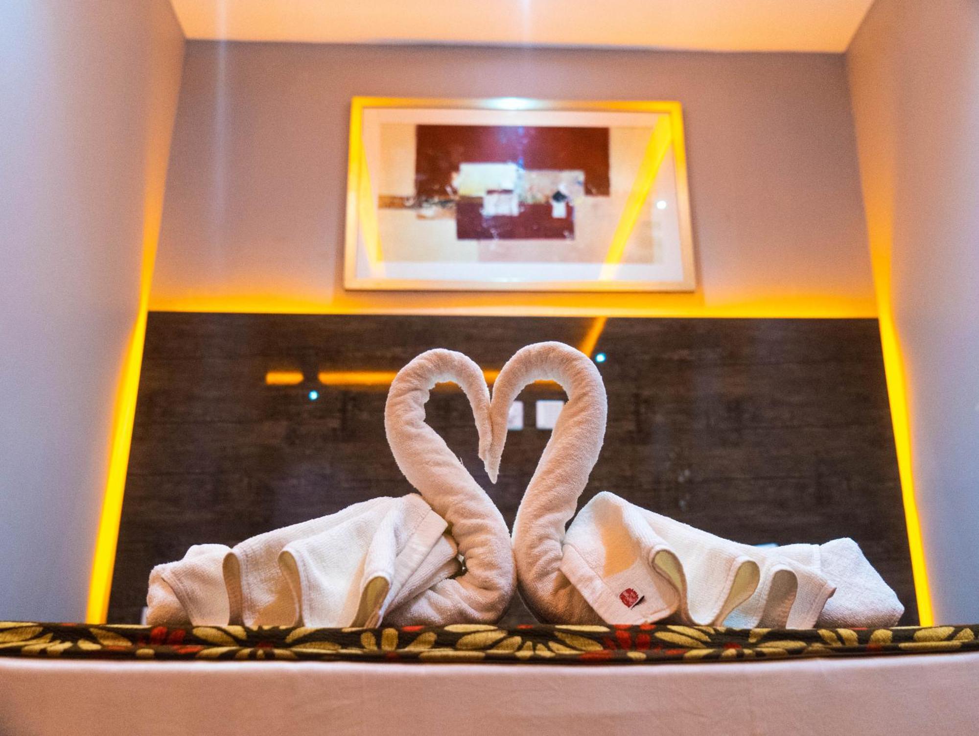 Ogbodjo Grand Casamora Hotel מראה חיצוני תמונה