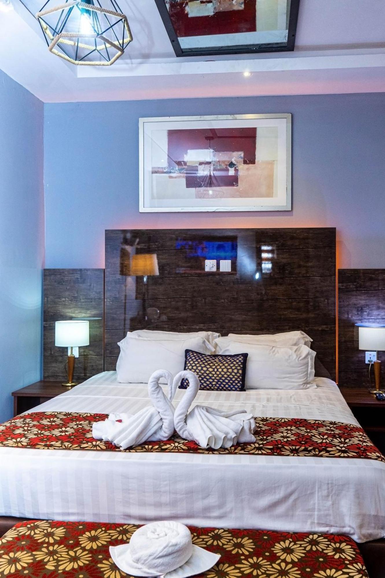 Ogbodjo Grand Casamora Hotel מראה חיצוני תמונה