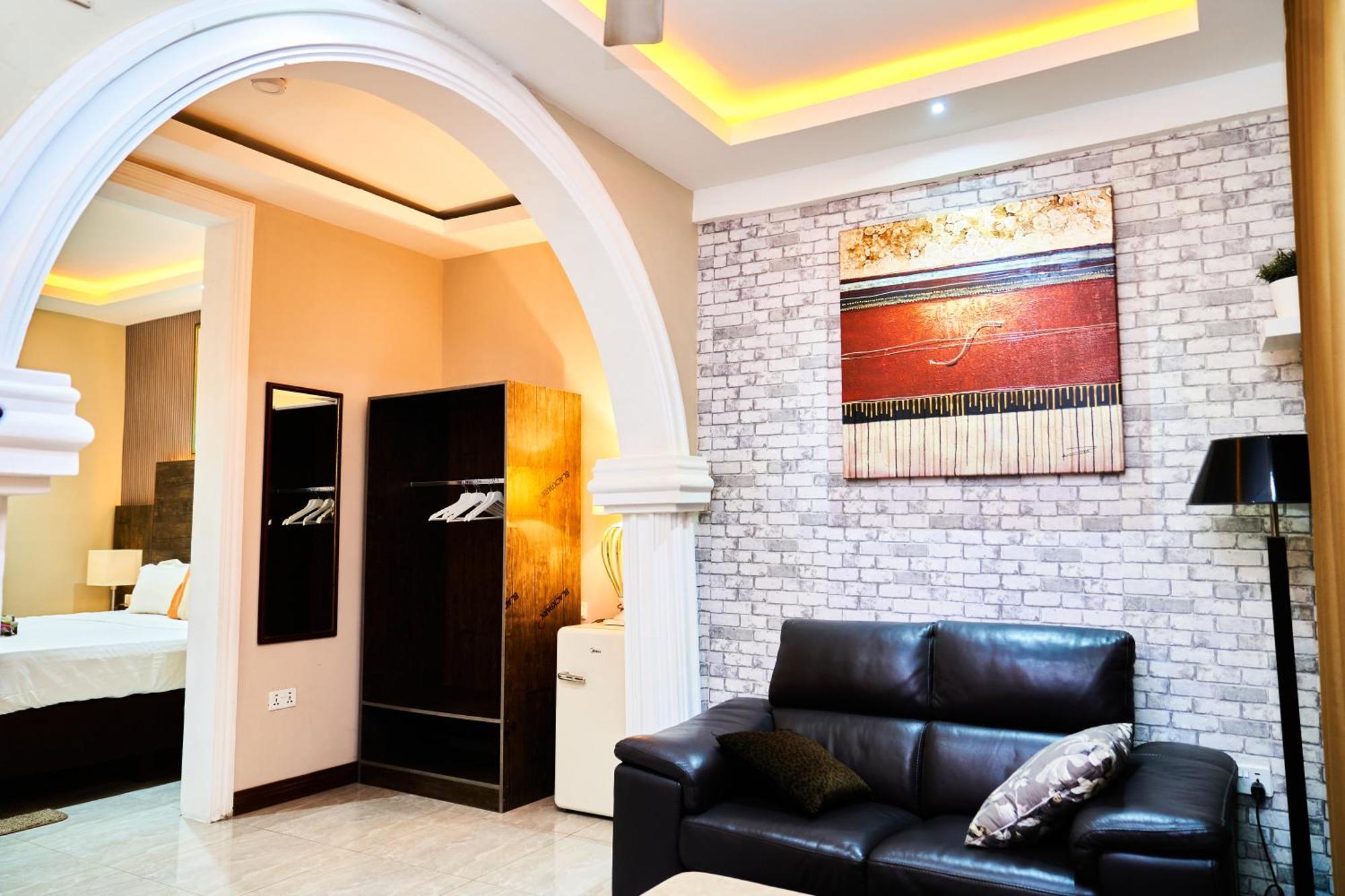 Ogbodjo Grand Casamora Hotel מראה חיצוני תמונה