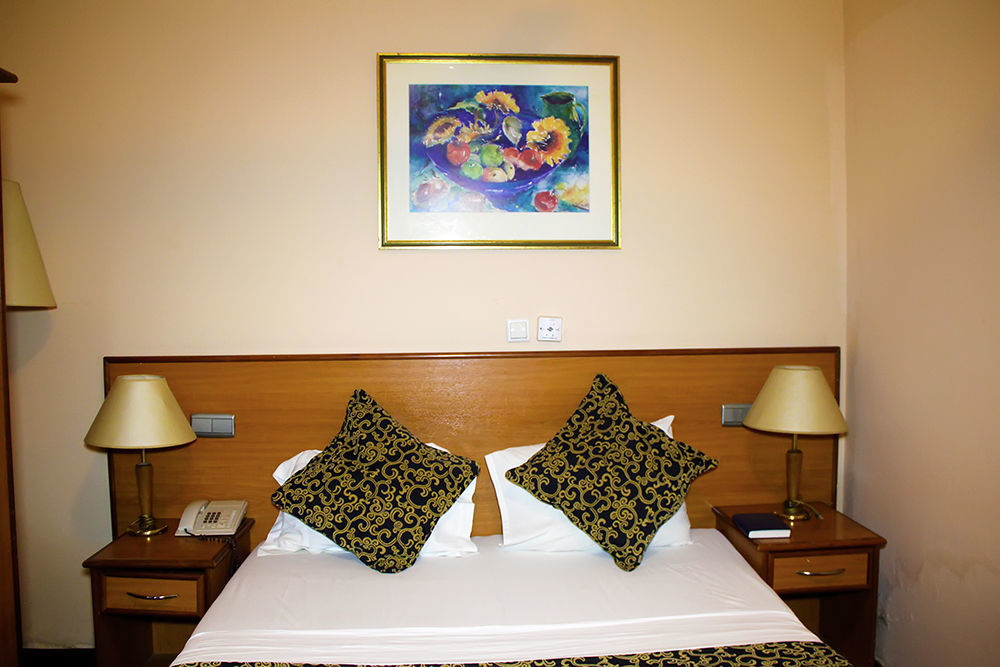 Ogbodjo Grand Casamora Hotel מראה חיצוני תמונה