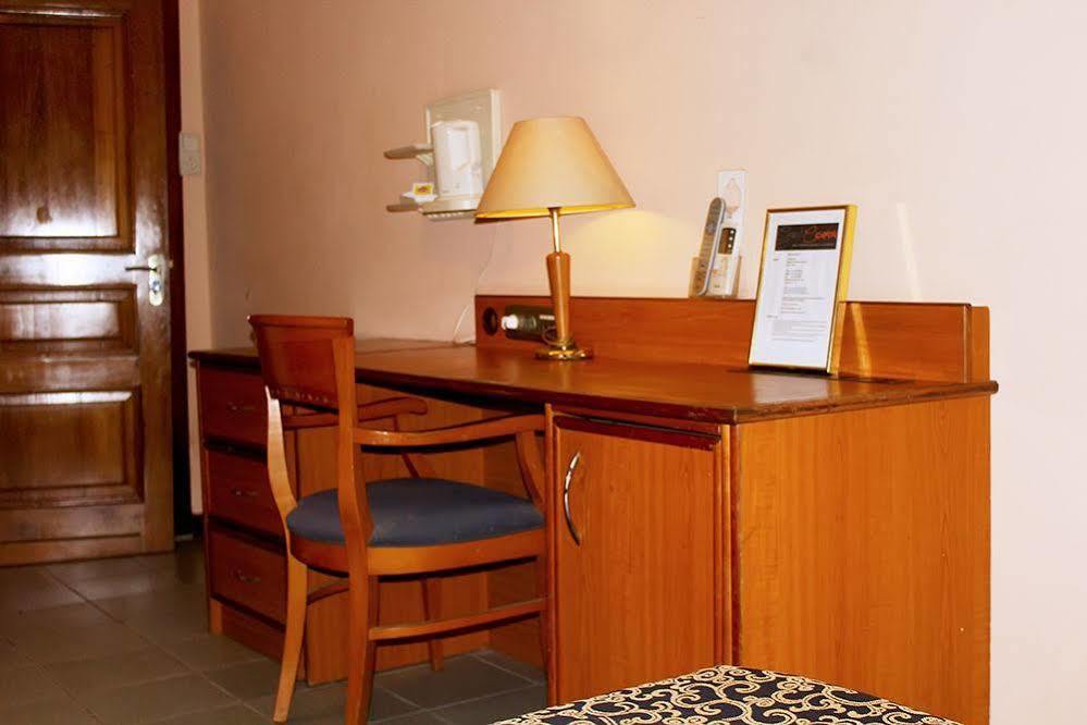 Ogbodjo Grand Casamora Hotel מראה חיצוני תמונה